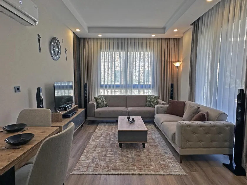 Serene Hillside Residence - Image 1