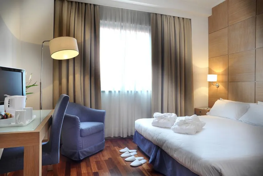 IH Hotels Firenze Business - Image 1