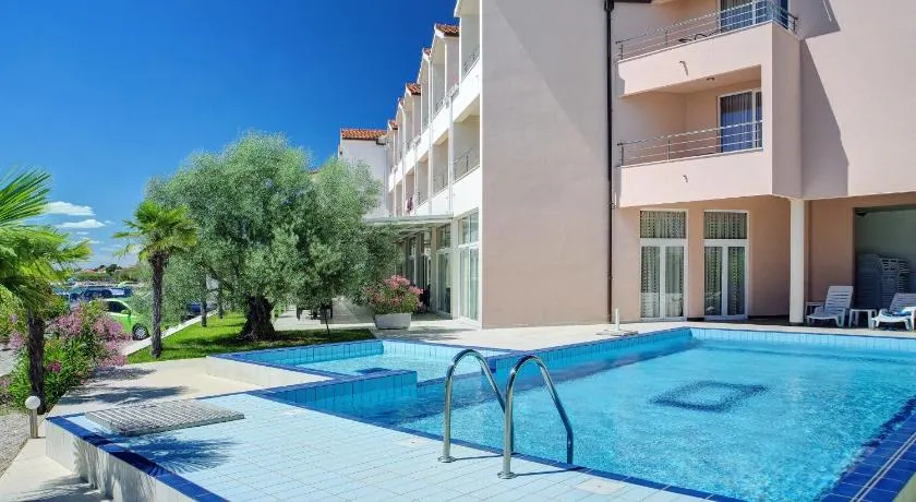Hotel Duje - Image 1