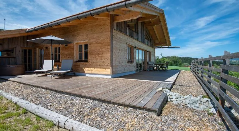 Chalet 'Bergchalet 3' con piscina privata, terrazza privata e Wi-Fi - Image 1