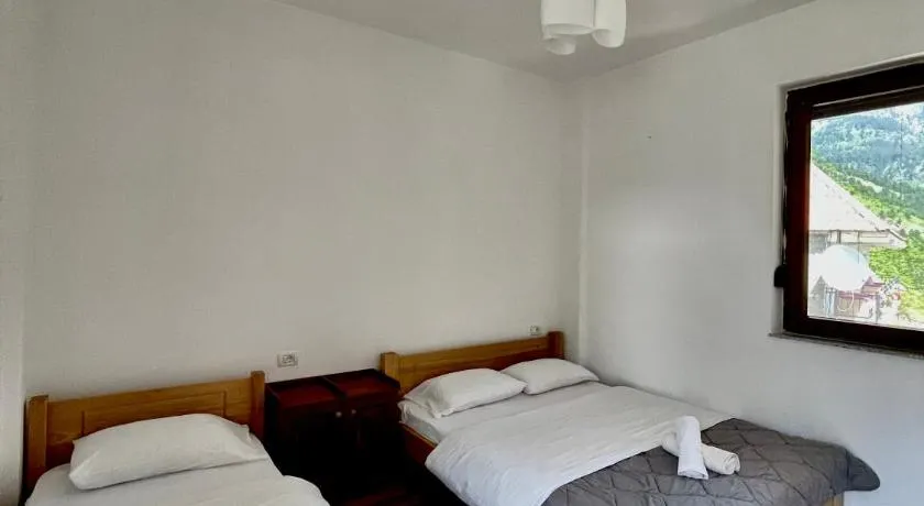 Lazer Çardaku Guest House - Image 1