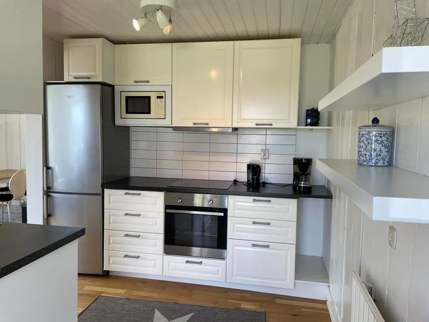 Beach Front Home In Vingåker With Lake View - Image 1