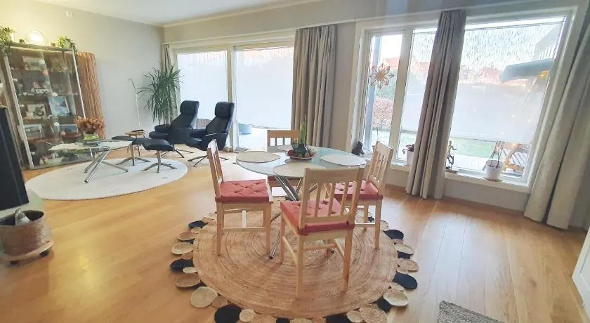 Unique Coastel Home I Quiet & Quality Stay - Image 1