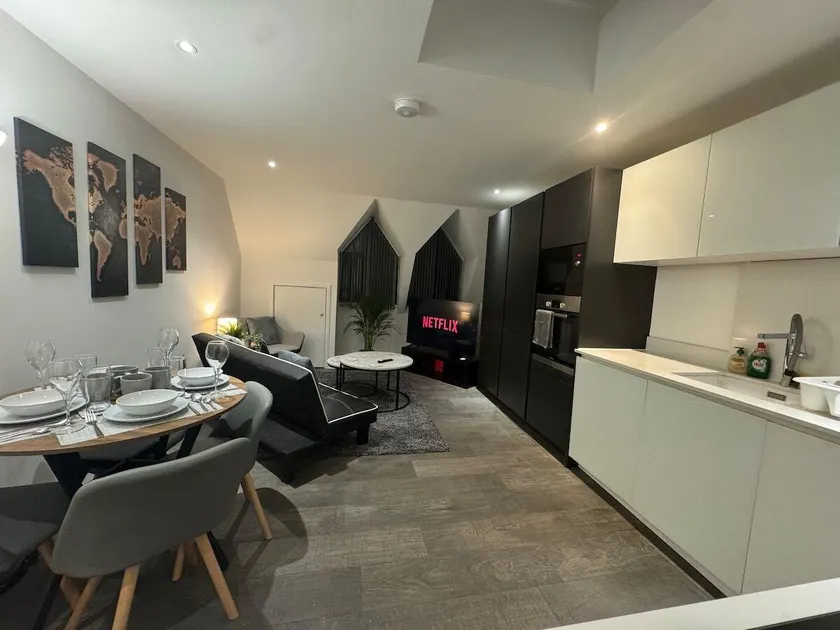 Flat 6 Pelican House - Image 1