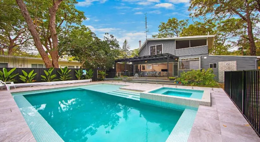 Diamond House Pearl Beach - Image 1