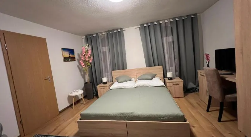 Olymp Hotel - Image 1