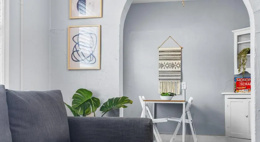 Natural Sabbatical 1 Bedroom Apartment - Image 1