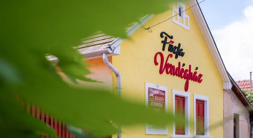 Fűzfa Vendégház - Image 1