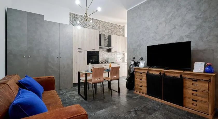 City Center Suite - Image 1