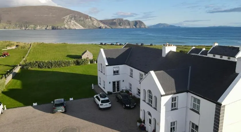 Stella Maris Bed and Breakfast, On the Beach - Image 1