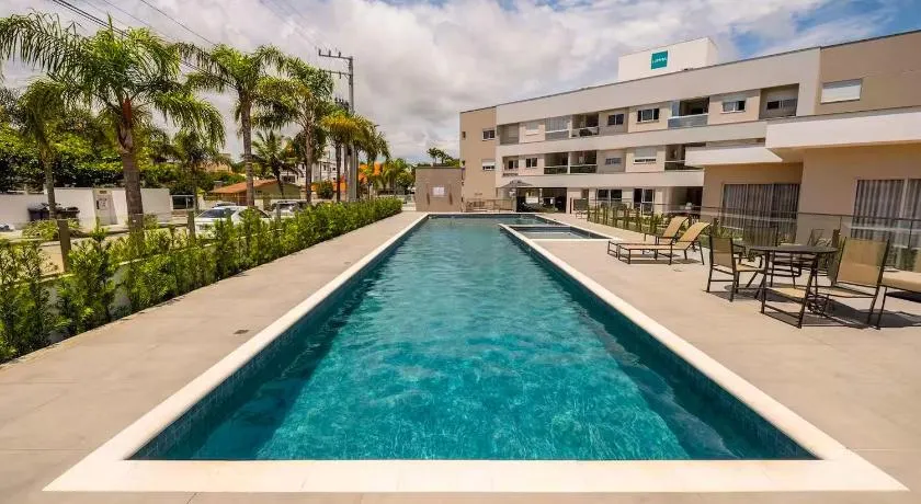 Apto de alto padrão em cond. 700m da praia CCI210 - Image 1