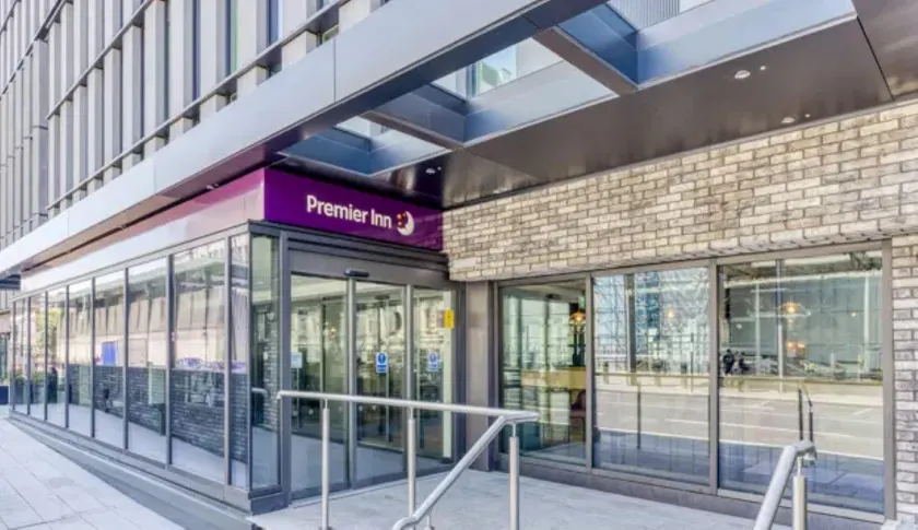 Premier Inn London Paddington - Paddington Station - Image 1