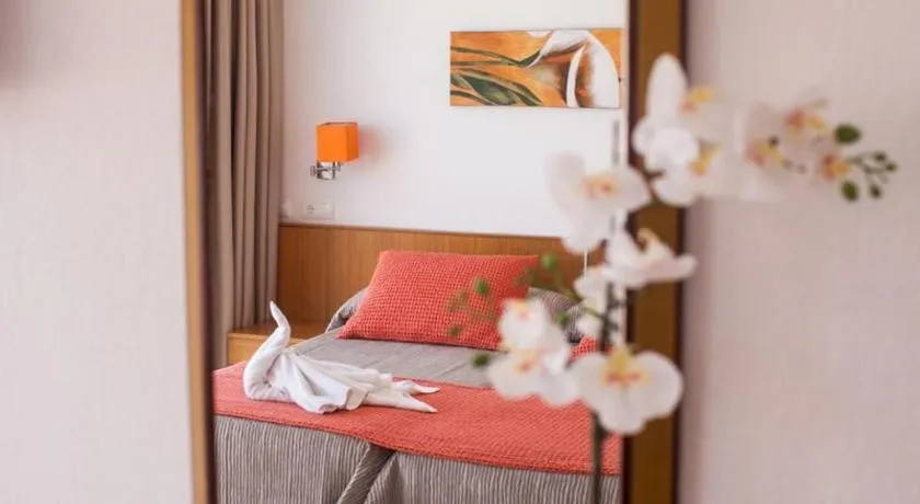 Hostal Los Pinos - Image 1