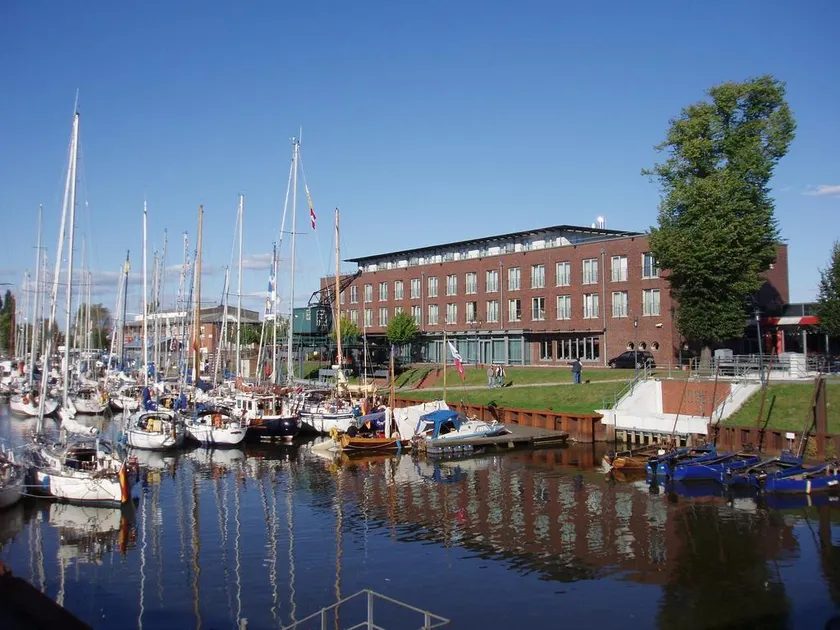 Hotel Stadthafen Stade - Image 1