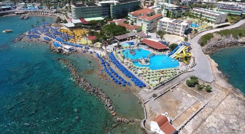 Eri Beach & Village Hotel - Image 1