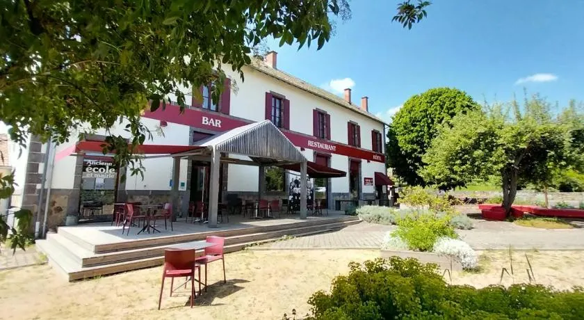 Logis hôtels Auberge du Château - Image 1