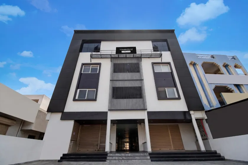 Townhouse Kurnool Bus Terminal Formerly Hotel Lakshmi Pride - Image 1