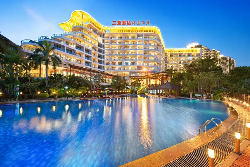 Junda Seaview Hotel - Image 1