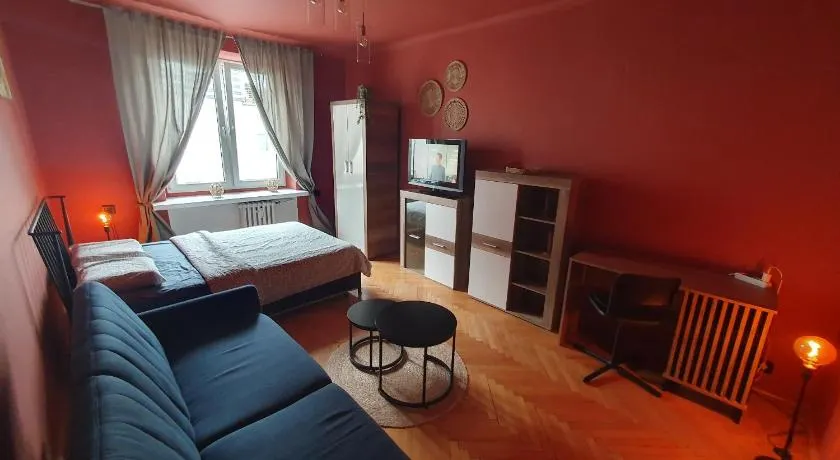 Apartament Centrum Łódź, Kawalerka na doby - Image 1