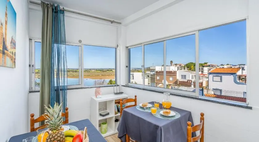 Ria Guest House - Image 1