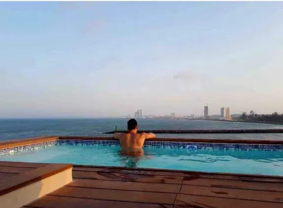 FRENTE PLAYA vista al mar, PISCINA DE USO EXCLUSIVO - Image 1