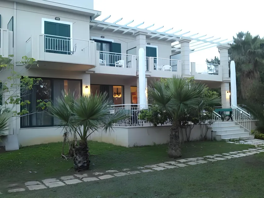 Amalia Hotel - Image 1