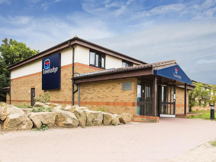 Travelodge Cambridge Fourwentways - Image 1