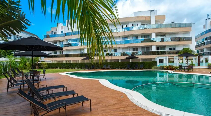 Floripa Cobertura Brisas Jurerê com Terraço de Luxo - Image 1