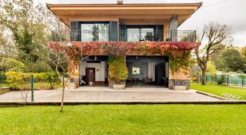 Ca La Iaia – Casa con piscina y jardín - Image 1