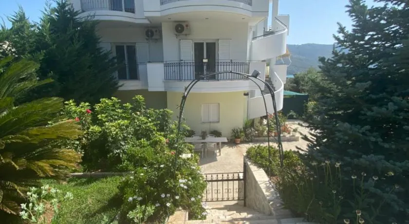 Bafas Apartments - Image 1