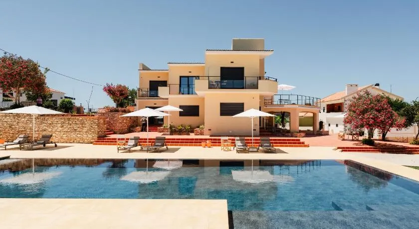 VILLA DOS R'S - Image 1