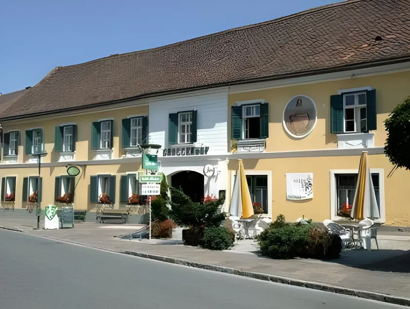 Landhotel Groggerhof - Image 1