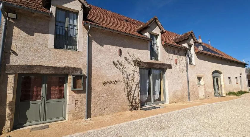 Domaine paisible au cœur du Berry, proche Parc de la Brenne, 6 chambres, cheminée, idéal familles - Image 1