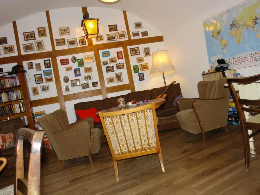 Lotte - The Backpackers - Image 1