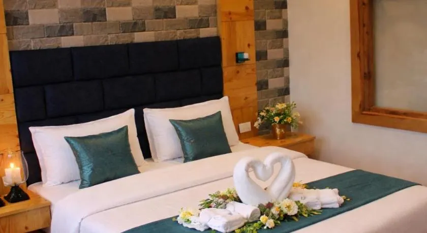 Hotel Riverview Serenity A unit of The Lavish Stays - Image 1