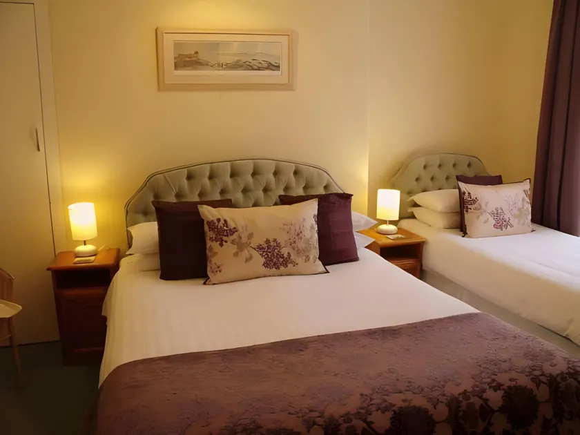 Britannia Guest House - Image 1
