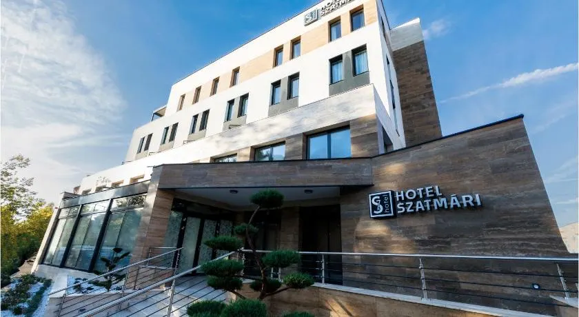 Szatmári Hotel & Étterem - Image 1