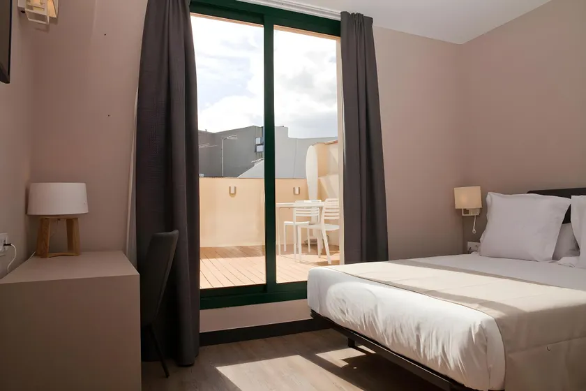 May Ramblas Hotel - Image 1