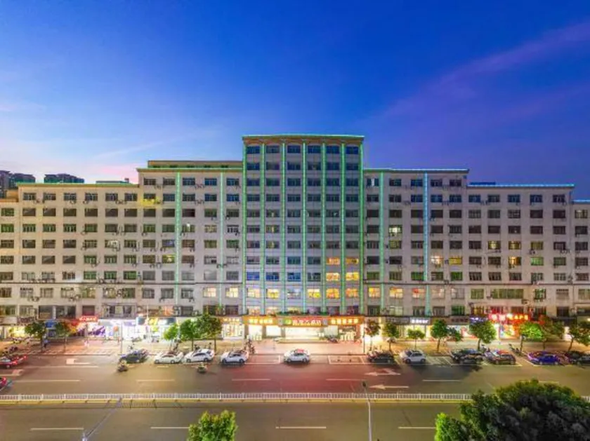 Dinghuang Hotel - Image 1