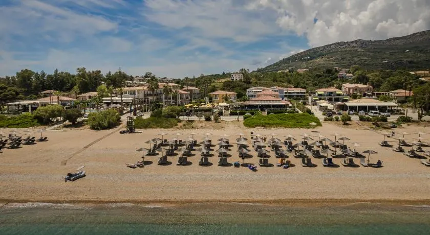 Paspalis Hotel - Image 1