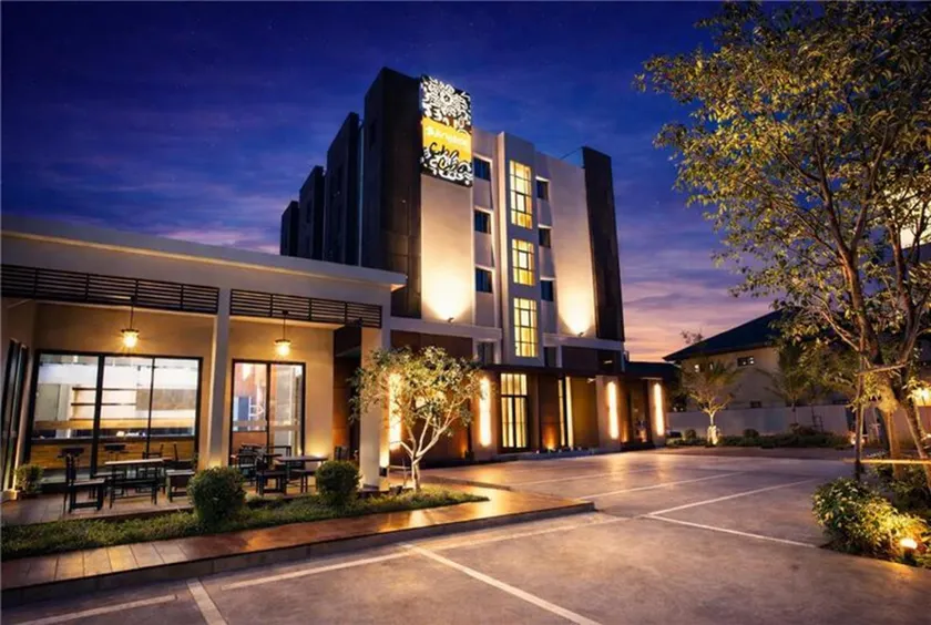 Dancenter Bangkok Cha Cha Suite - Image 1