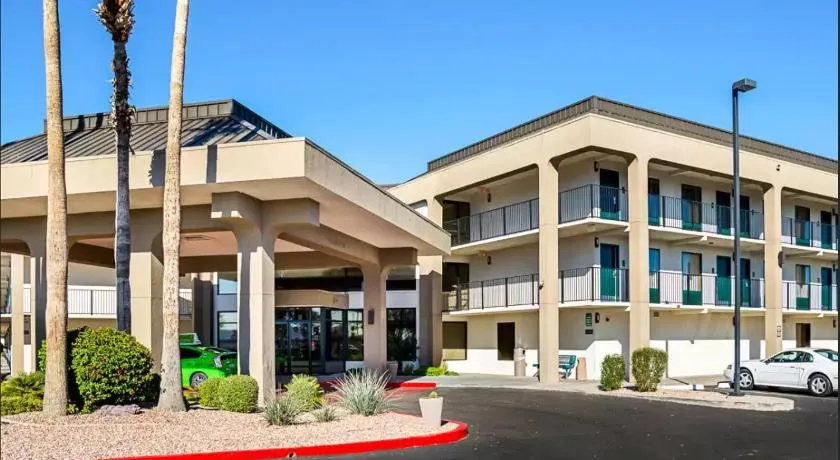 Stay7 studios Hotel Phoenix Metro - Image 1