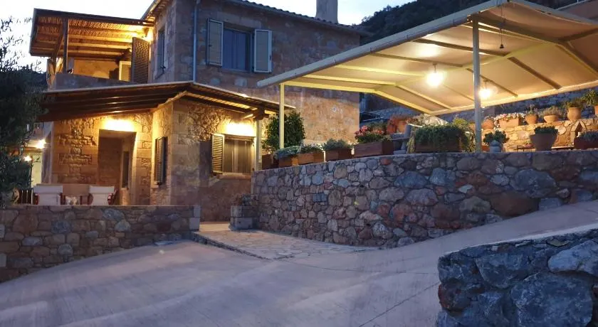 Riza Apartments - Image 1