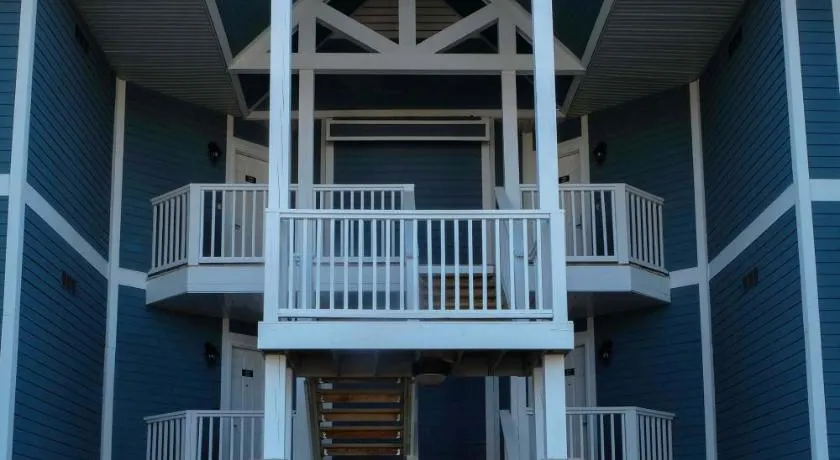 Horseshoe Retreat - Image 1