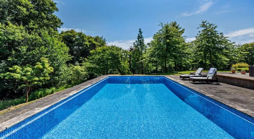6 Bed in Robertsbridge oc-d29525 - Image 1