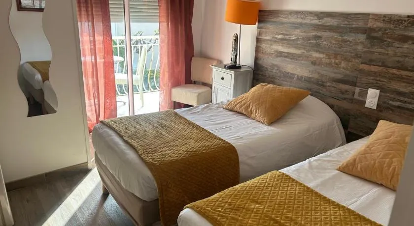 Hôtel de la Plage - Image 1