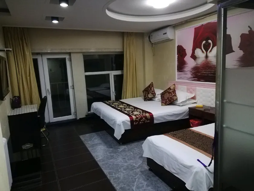 Century Golden Sun Hotel - Image 1
