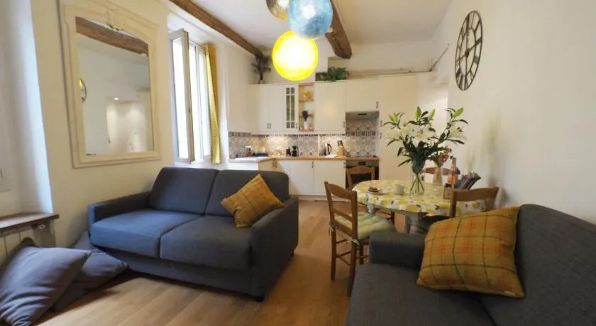 2 Bedroom Apartment Old Town Centre - Image 1