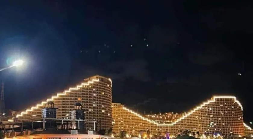 بورتو السخنه - كاريبين اكوا بارك اطفال وكبار مجانآ عائلات فقط - Image 1