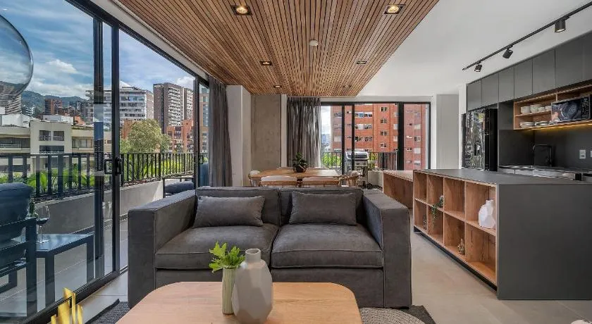 Morph 1002 - Luxe apt in Poblado/AC/BBQ - Image 1